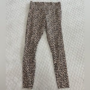 Forever 21 cheetah print leggings size Medium
